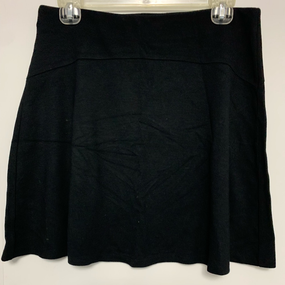 LOFT Pull On Flippy Skirt